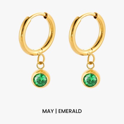 Aros con dije de piedra de nacimiento